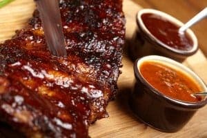 ribs and sauce restaurants in Pigeon Forge TN