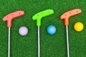 mini golf clubs and balls
